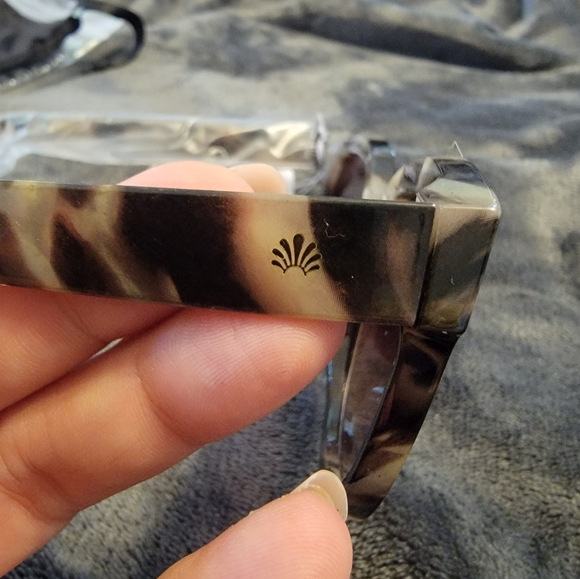 ☆SOLD☆Lele Sadoughi Sunglasses - Picture 5 of 6